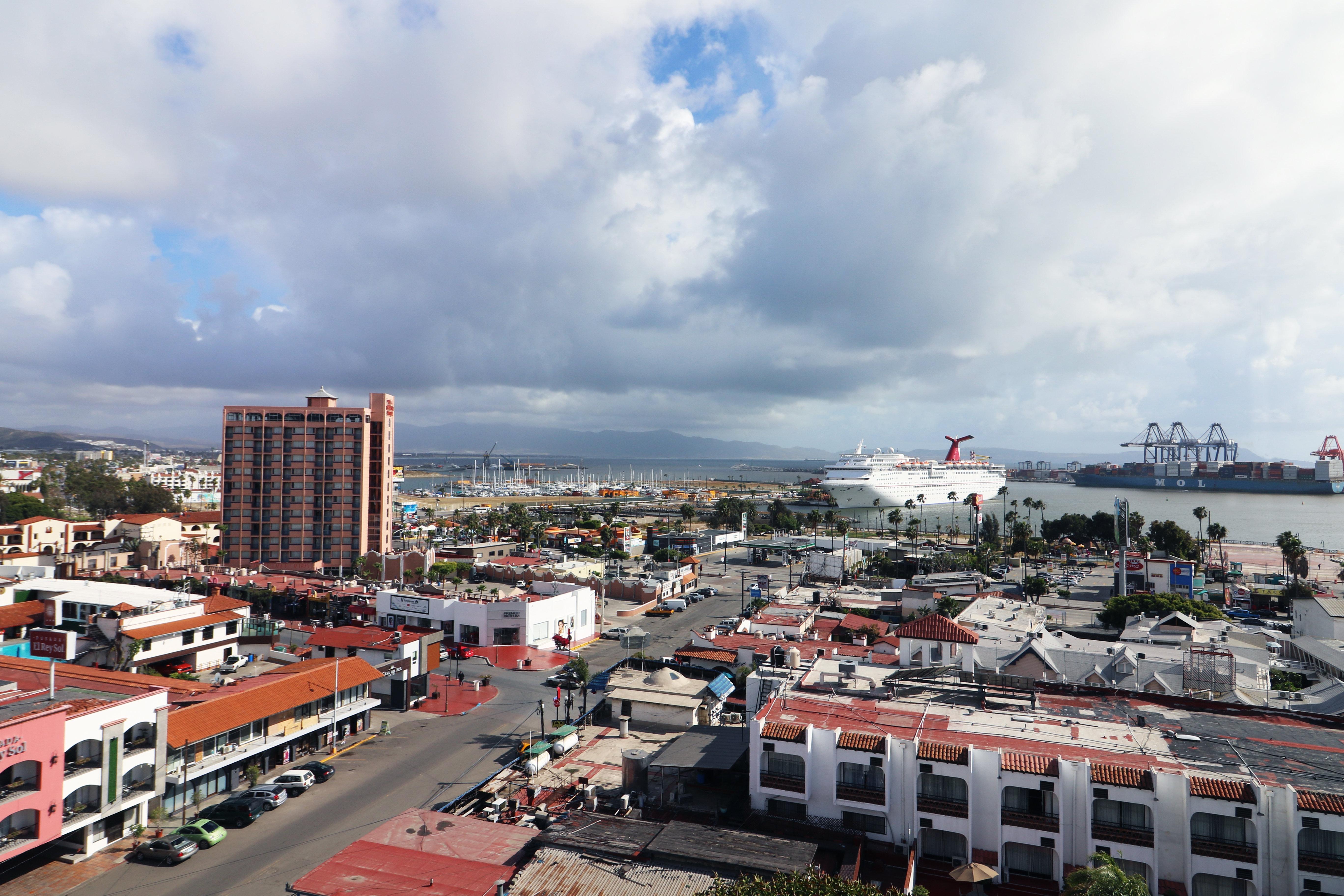 Holiday Inn Express & Suites - Ensenada Centro By Ihg Exterior photo